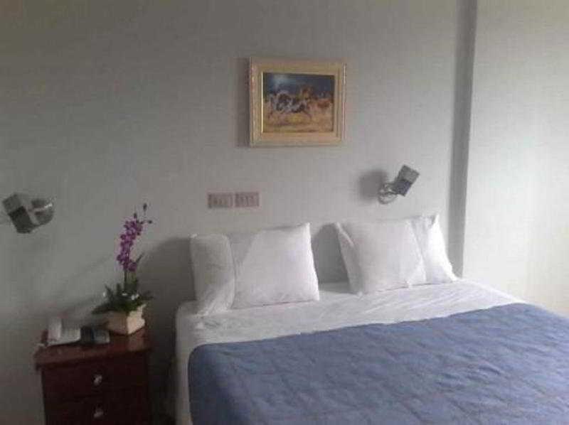 Acropolis Marina Hotel อังกราโดสเฮย์ส ภายนอก รูปภาพ