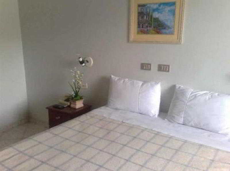 Acropolis Marina Hotel อังกราโดสเฮย์ส ภายนอก รูปภาพ