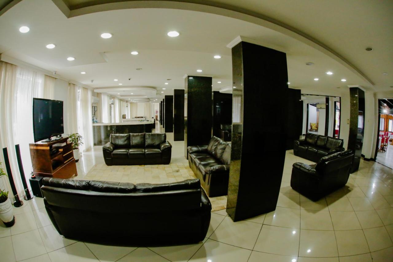 Acropolis Marina Hotel อังกราโดสเฮย์ส ภายนอก รูปภาพ